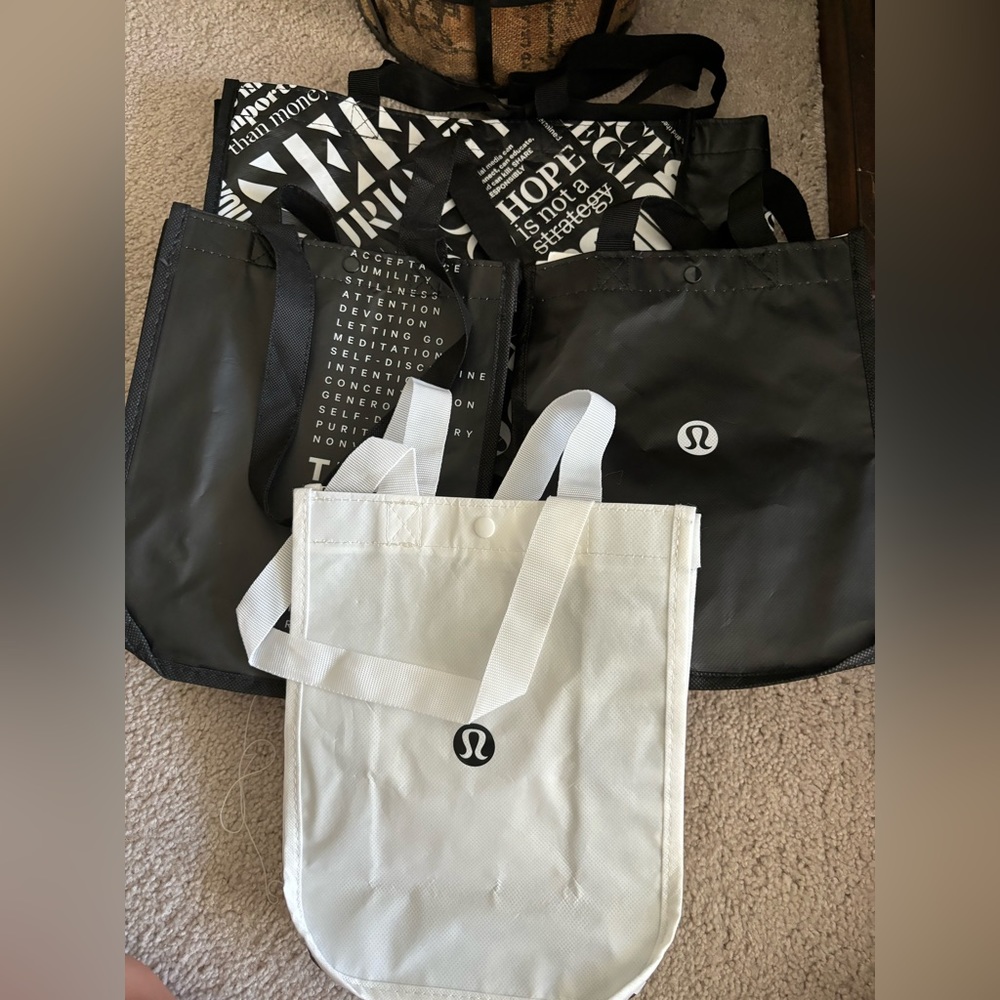 Lulu Lemon bags